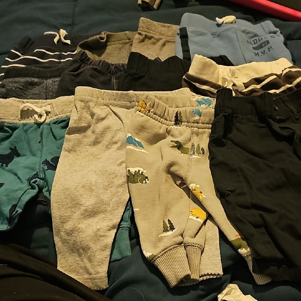 !! Baby Assorted Color Bottoms . 3 Months.      11